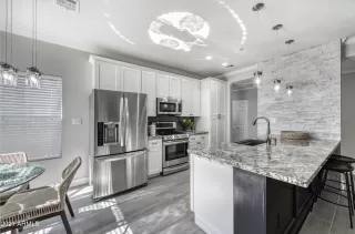 Photo #6: 6198474 Listing