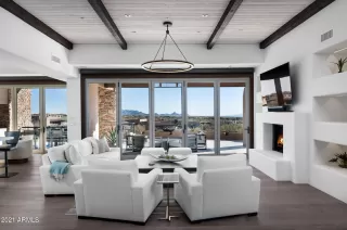 Photo #5: 6198521 Listing