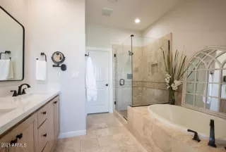 Photo #5: 6198667 Listing 