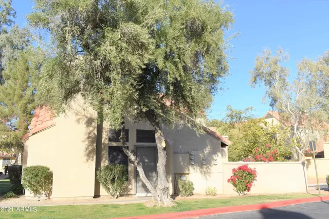 MLS: 6198702 Condo For Sale