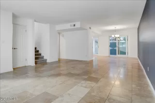 Photo #2: 6198823 Listing 