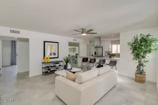 Photo #2: 6198860 Listing