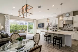 Photo #2: 6198908 Listing