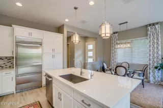 Photo #4: 6198908 Listing