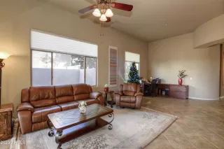 Photo #4: 6198960 Listing