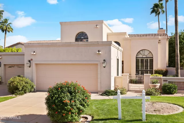 MLS: 6199006 Condo For Sale