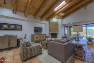 Photo #4: 6199008 Listing