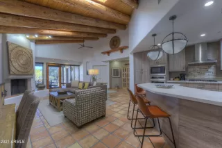 Photo #6: 6199008 Listing