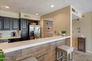 Photo #5: 6199052 Listing