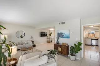 Photo #2: 6199080 Listing