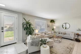 Photo #3: 6199080 Listing
