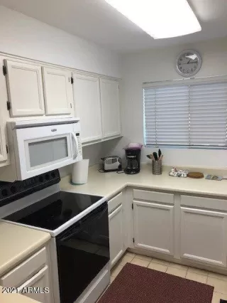 Photo #5: 6199228 Listing 