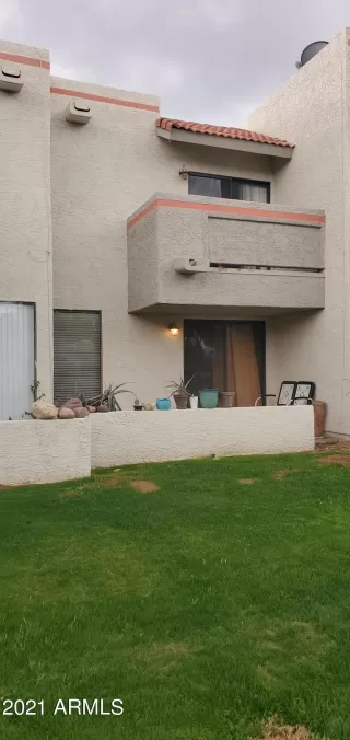 Photo #2: 6199370 Listing