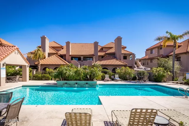 MLS: 6199519 Condo For Sale