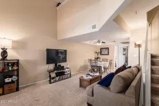 Photo #5: 6199519 Listing 