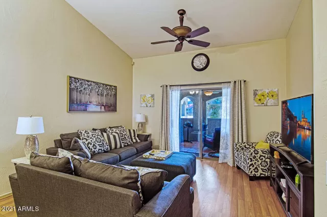 MLS: 6199524 Condo For Sale