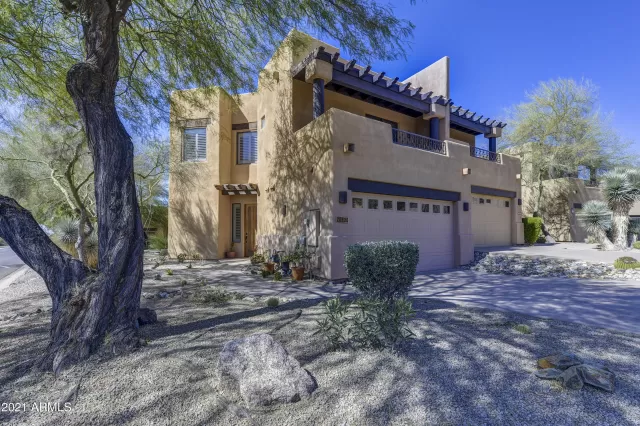 MLS: 6199600 Condo For Sale