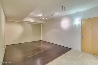 Photo #3: 6199714 Listing