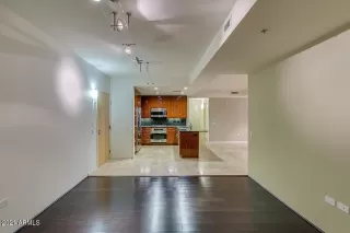 Photo #5: 6199714 Listing