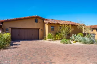 Photo #3: 6199927 Listing