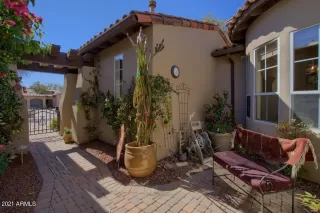 Photo #4: 6199967 Listing