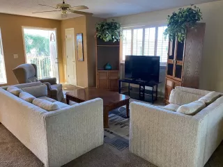 Photo #4: 6200176 Listing