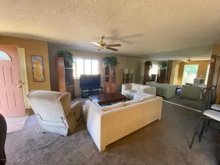 Photo #6: 6200176 Listing