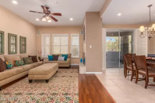 Photo #5: 6200274 Listing