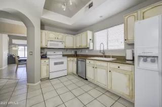 Photo #5: 6200425 Listing