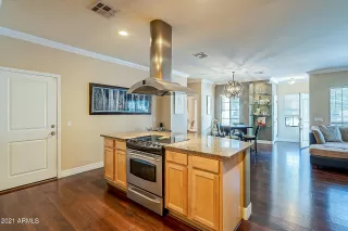 Photo #5: 6200451 Listing 