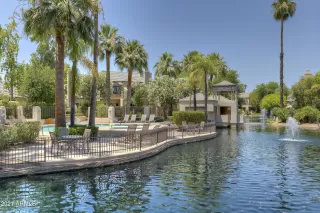 Photo #4: 6200487 Listing