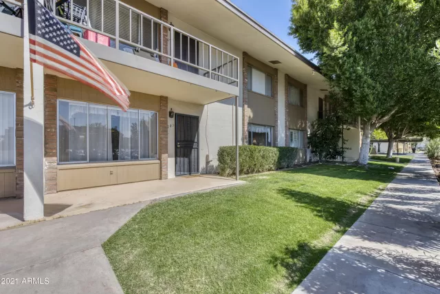 MLS: 6200502 Condo For Sale