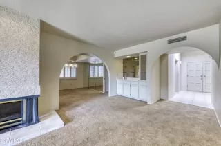 Photo #4: 6200542 Listing