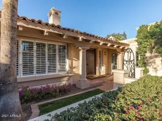 Photo #3: 6200557 Listing