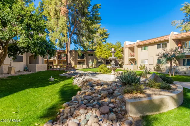 MLS: 6200571 Condo For Sale