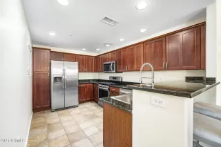 Photo #5: 6200711 Listing 