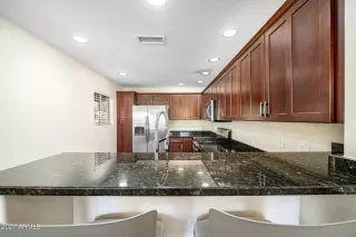 Photo #6: 6200711 Listing 