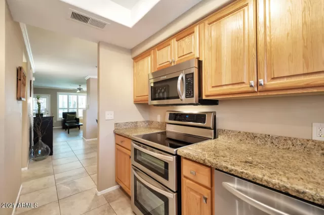MLS: 6200758 Condo For Sale