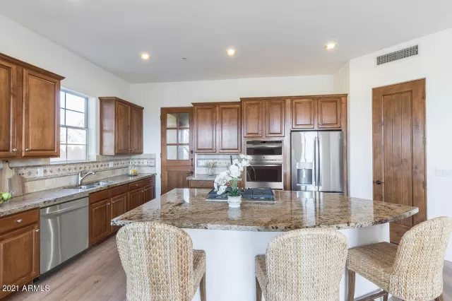 MLS: 6200822 Condo For Sale