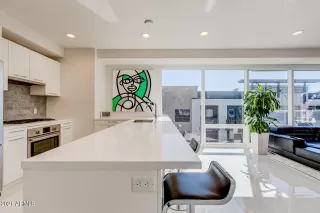 Photo #3: 6200982 Listing