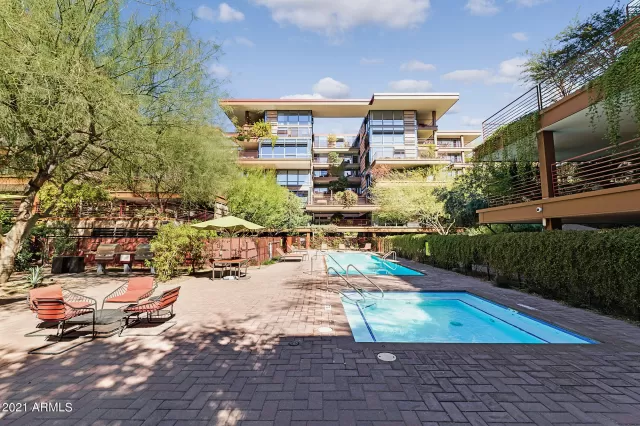 MLS: 6200988 Condo For Sale