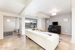 Photo #5: 6200988 Listing 