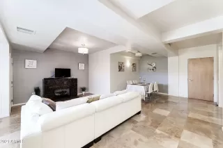 Photo #6: 6200988 Listing 