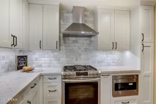 Photo #2: 6200995 Listing