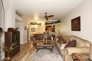 Photo #3: 6201247 Listing