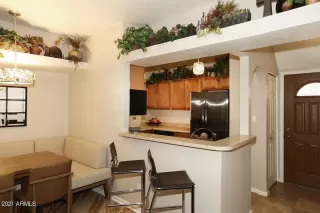 Photo #5: 6201247 Listing