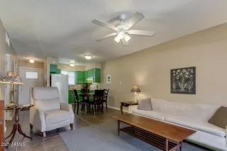 Photo #5: 6201261 Listing 