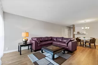 Photo #4: 6201603 Listing