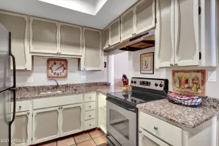 Photo #6: 6201675 Listing 