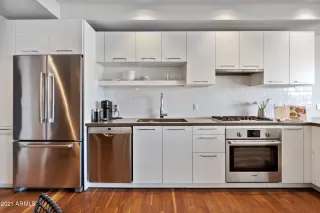 Photo #6: 6201696 Listing